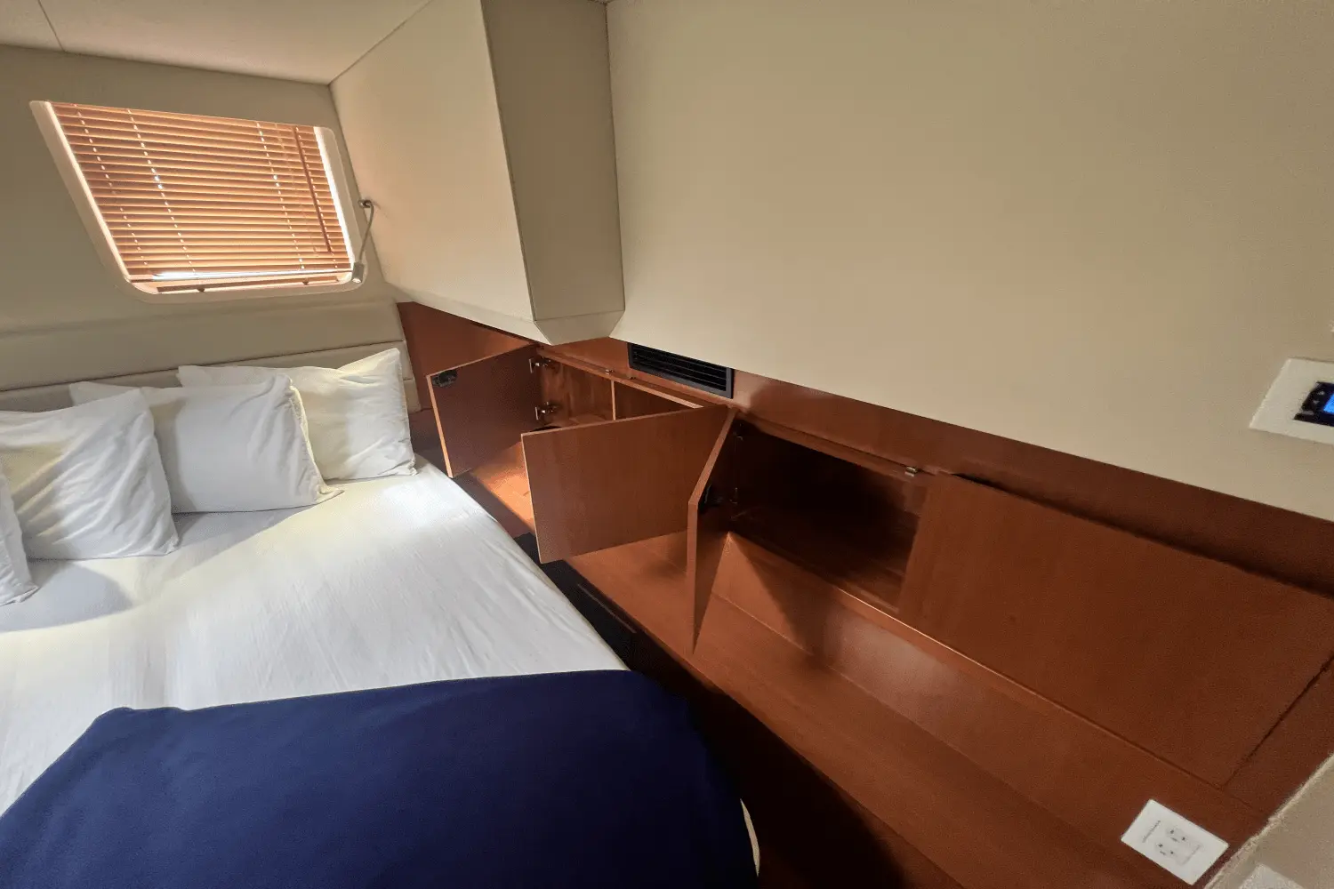 Thumbnail von Aquila 48