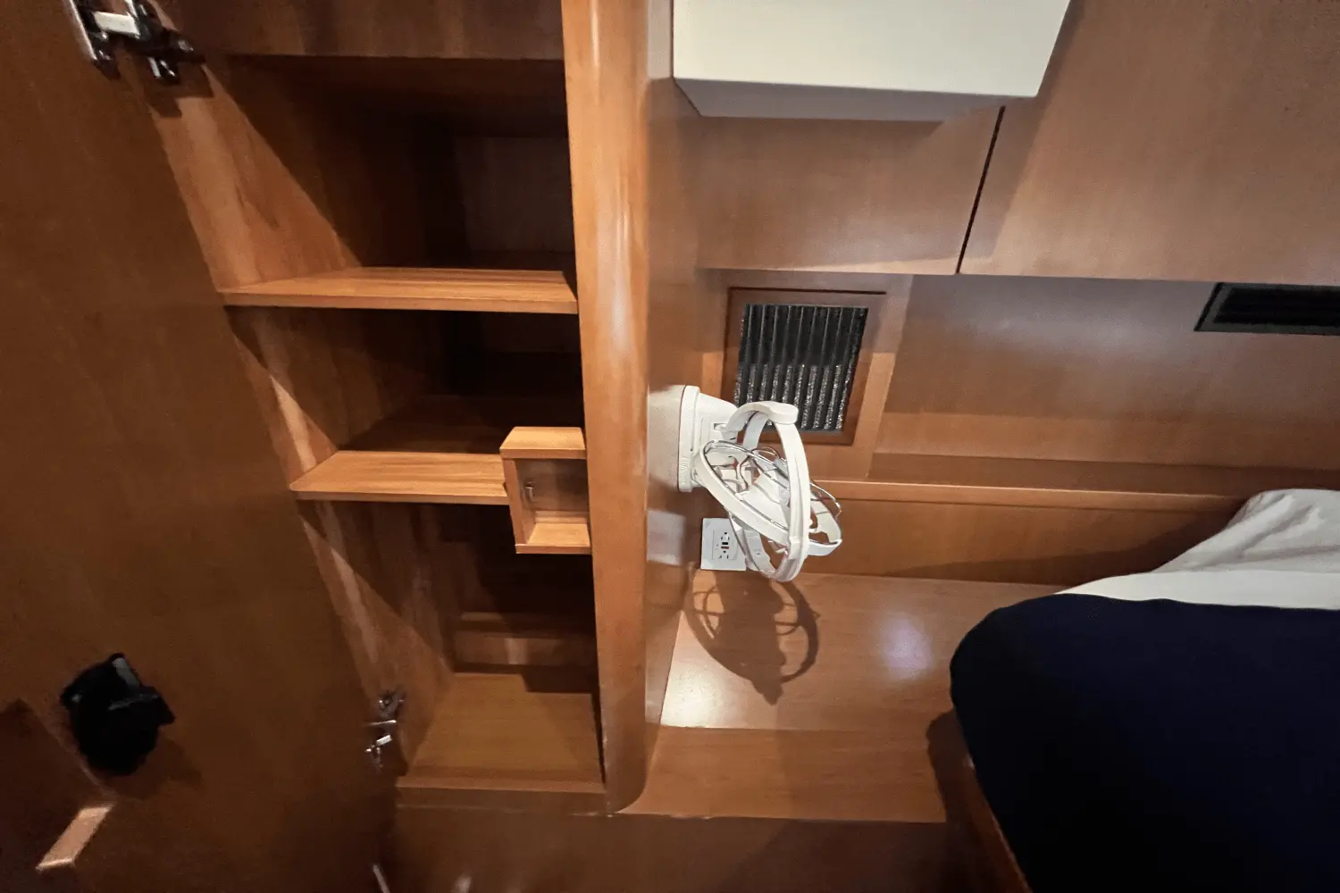 Thumbnail von Aquila 48