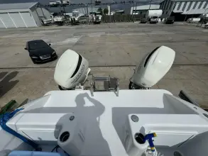 Thumbnail von Twin Vee 28 GF