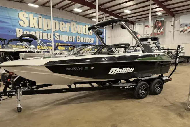 Malibu Wakesetter 23 LSV