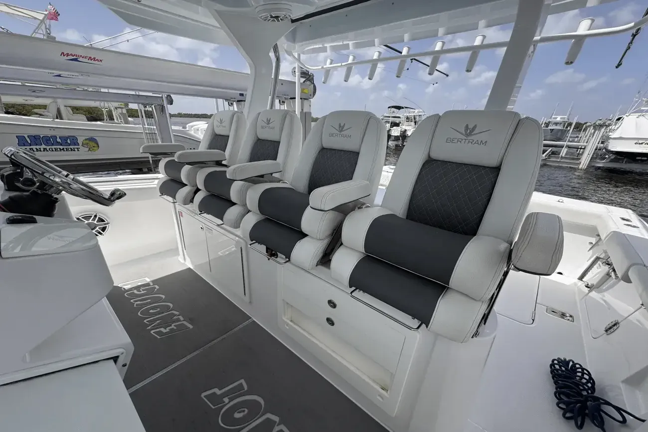 Thumbnail von Bertram 39 CC