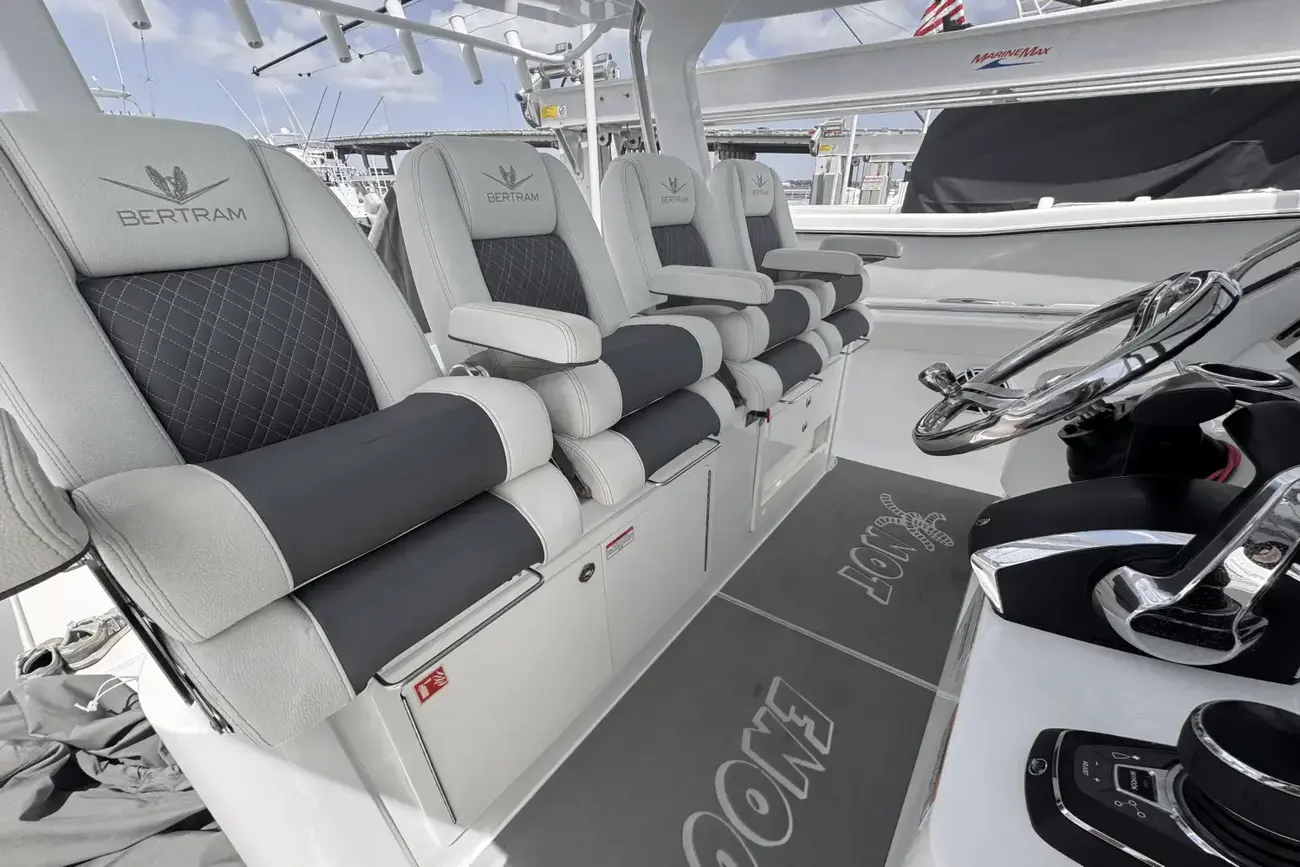 Thumbnail von Bertram 39 CC