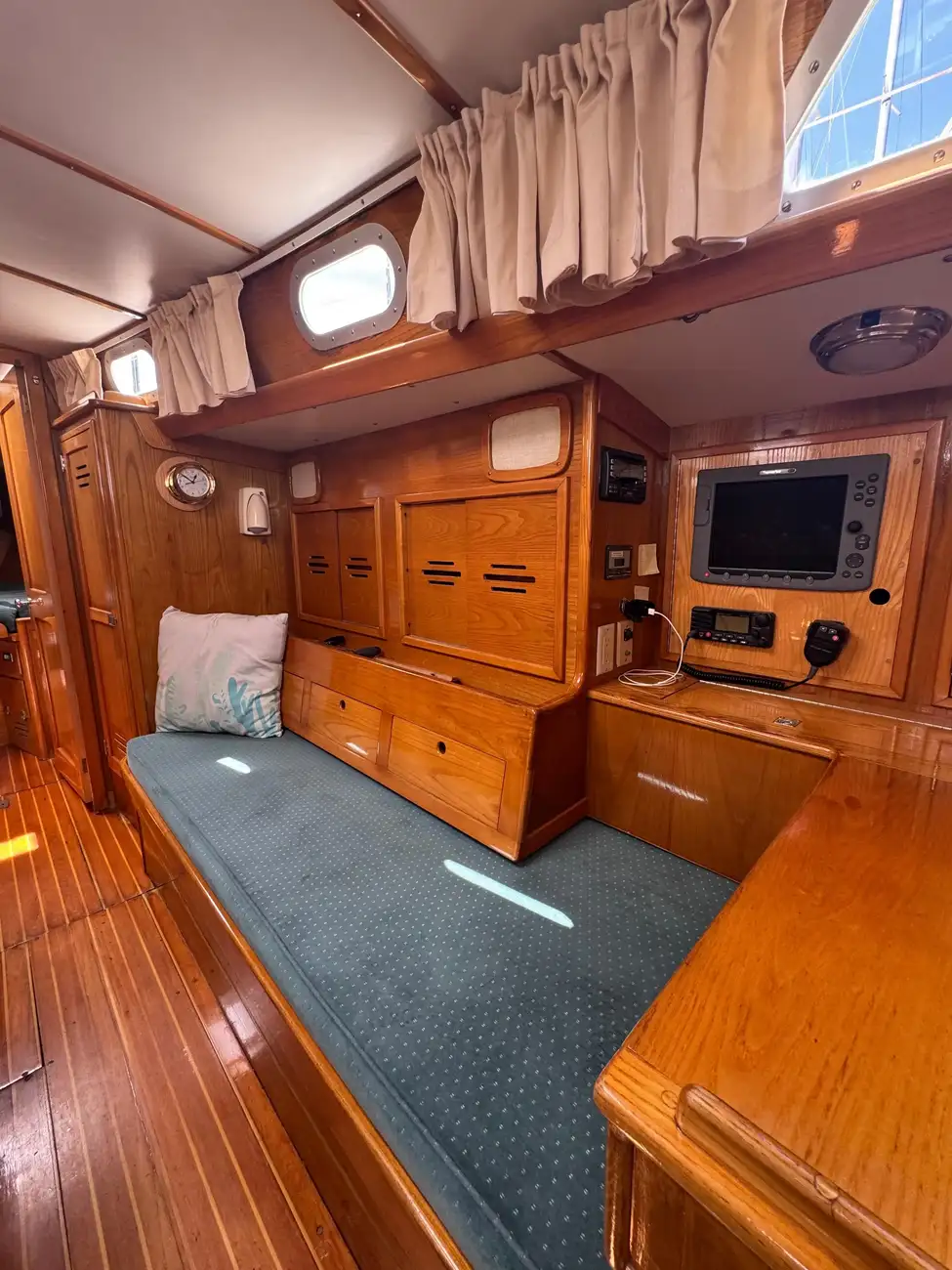 Thumbnail von Hinckley Sou'wester 42