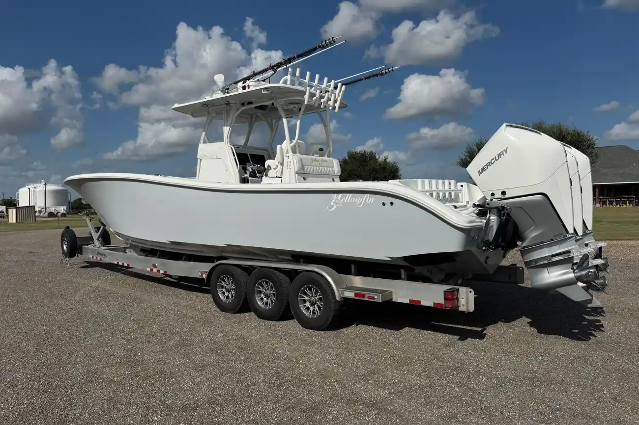 Thumbnail von Yellowfin 36 Offshore