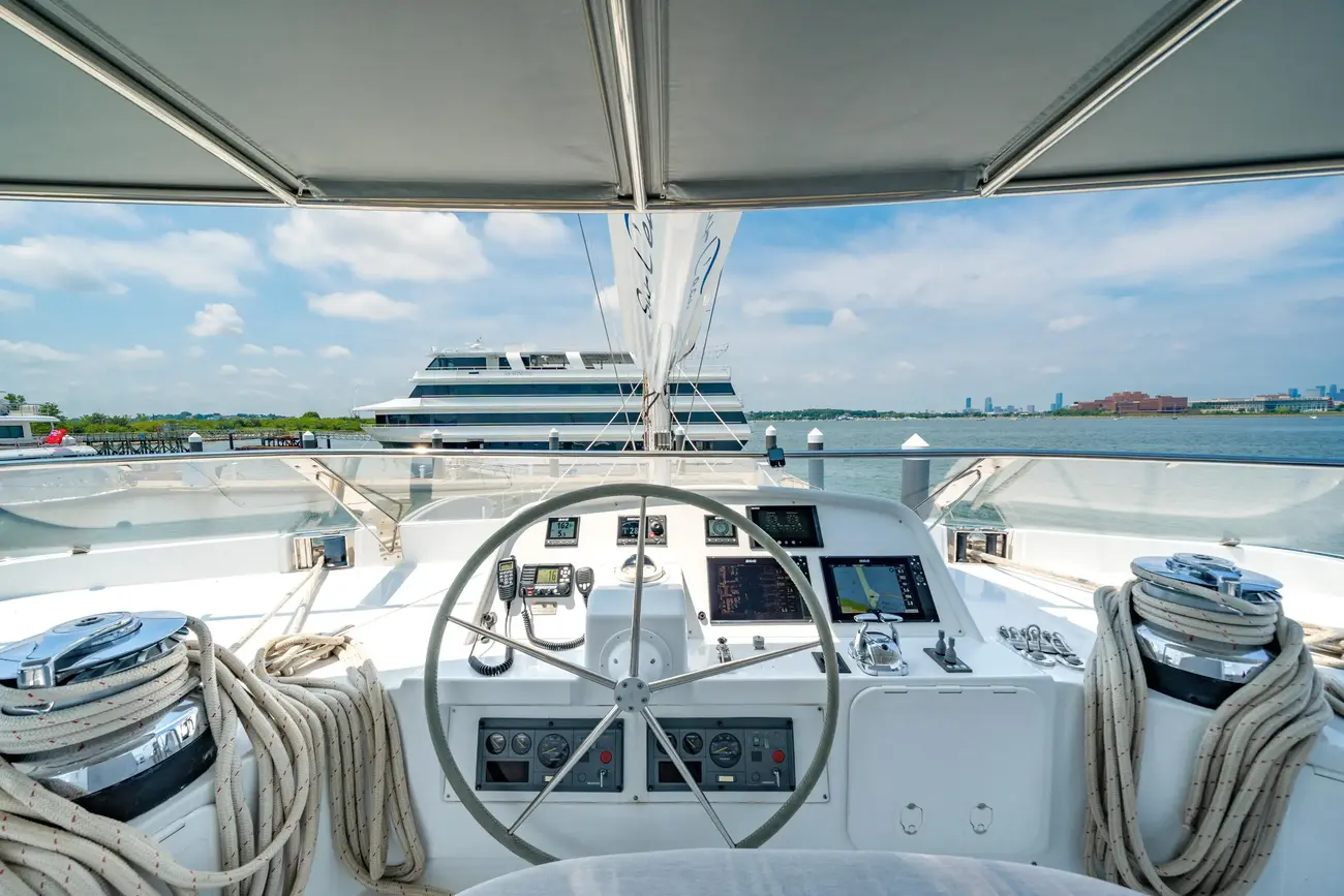 Thumbnail von Privilege 745 Sur L'eau