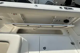 Thumbnail von Boston Whaler 330 Outrage