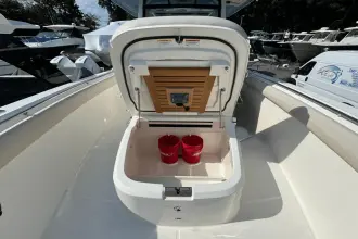 Thumbnail von Boston Whaler 330 Outrage