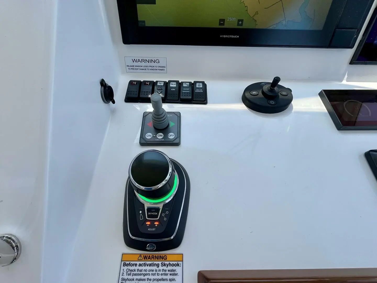 Thumbnail von MJM Yachts 35Z Waterlee