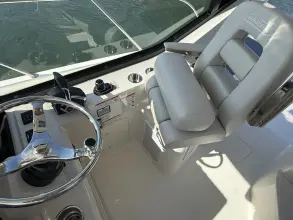 Thumbnail von Boston Whaler 325 Conquest