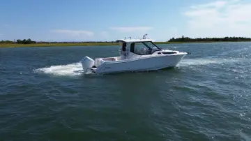 Thumbnail von Boston Whaler 325 Conquest