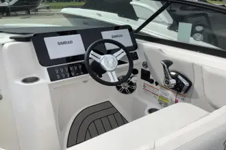 Thumbnail von Sea Ray SDX 250
