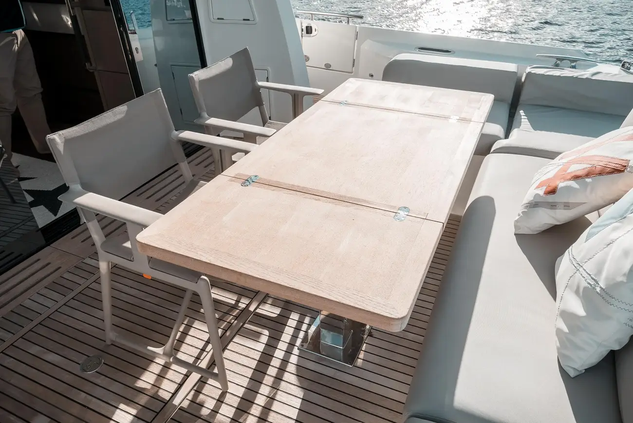 Thumbnail von Prestige 590 S