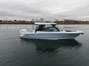 Thumbnail von Boston Whaler 330 Vantage