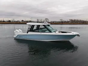 Thumbnail von Boston Whaler 330 Vantage