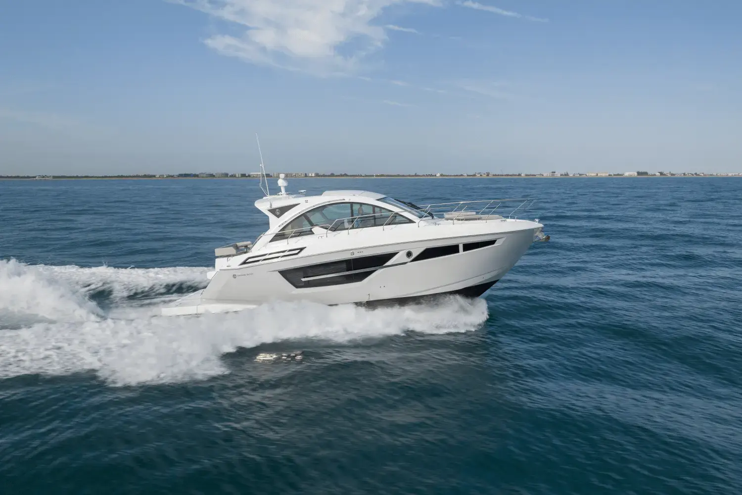 Cruisers Yachts 50 Cantius
