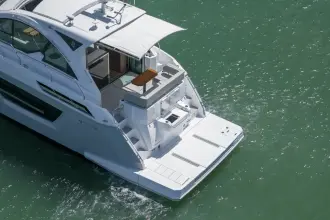 Thumbnail von Cruisers Yachts 50 Cantius