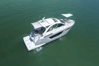 Thumbnail von Cruisers Yachts 50 Cantius
