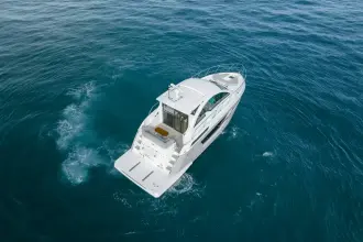 Thumbnail von Cruisers Yachts 50 Cantius