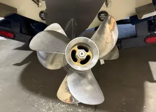 Thumbnail von Chris Craft 27 Launch