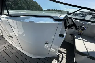 Thumbnail von Sea Ray SDX 230 Surf
