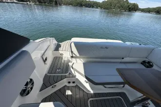Thumbnail von Sea Ray SDX 230 Surf
