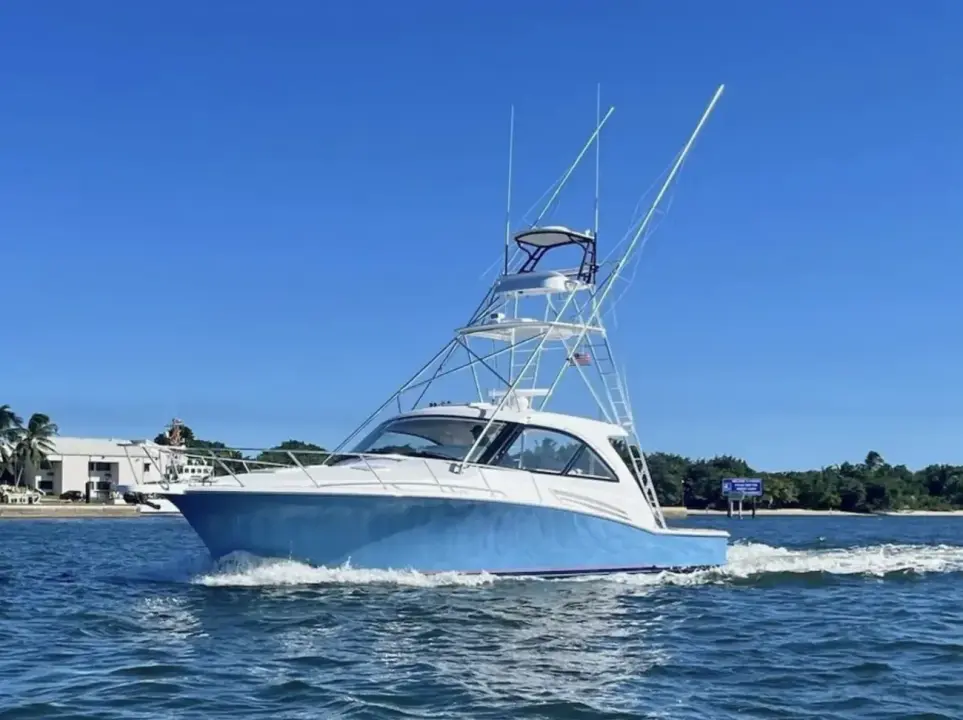 Hatteras 45 Poco A Poco