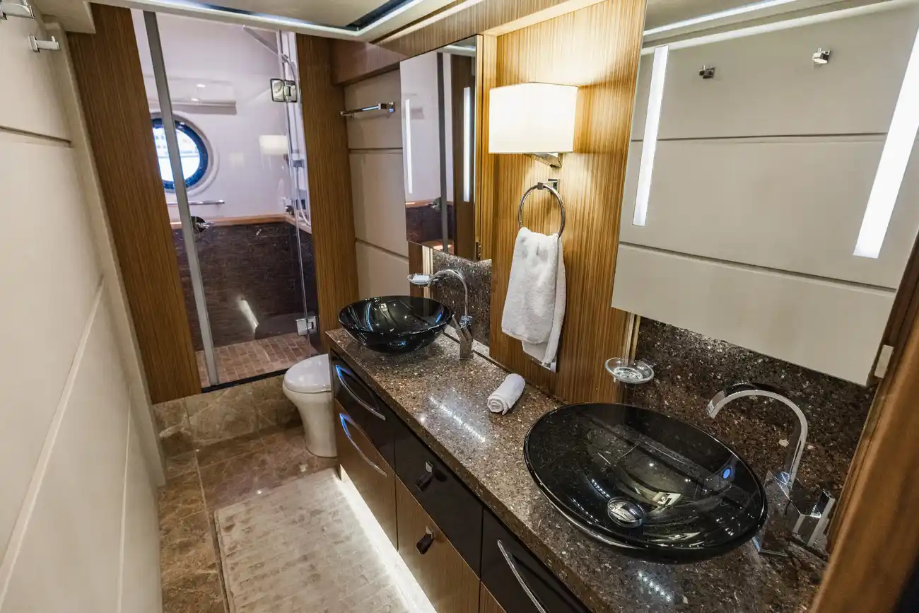 Sea Ray L650 Fly denkt dat het van hem is