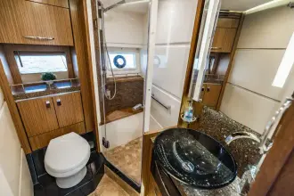 Thumbnail von Sea Ray L650 Fly denkt dat het van hem is