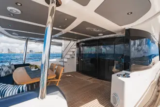 Thumbnail von Sunseeker 86 Yacht