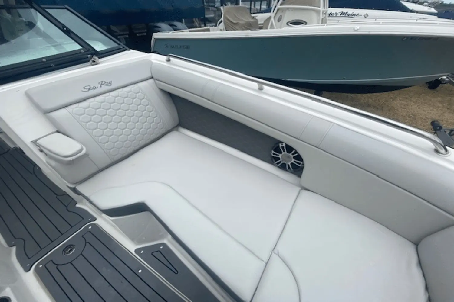 Thumbnail von Sea Ray SDX 270