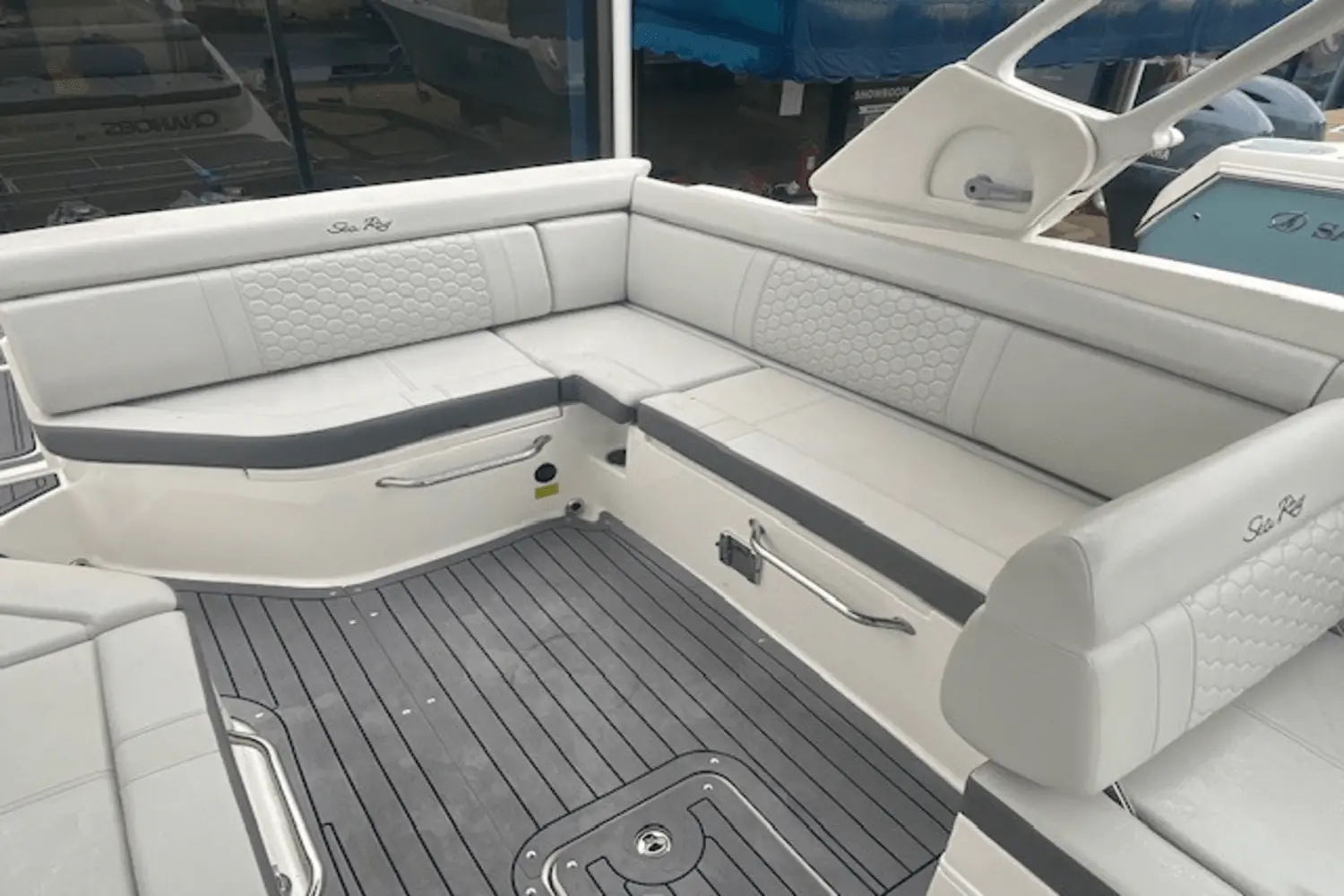 Thumbnail von Sea Ray SDX 270