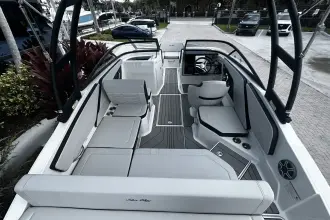 Thumbnail von Sea Ray SPX 210 Outboard