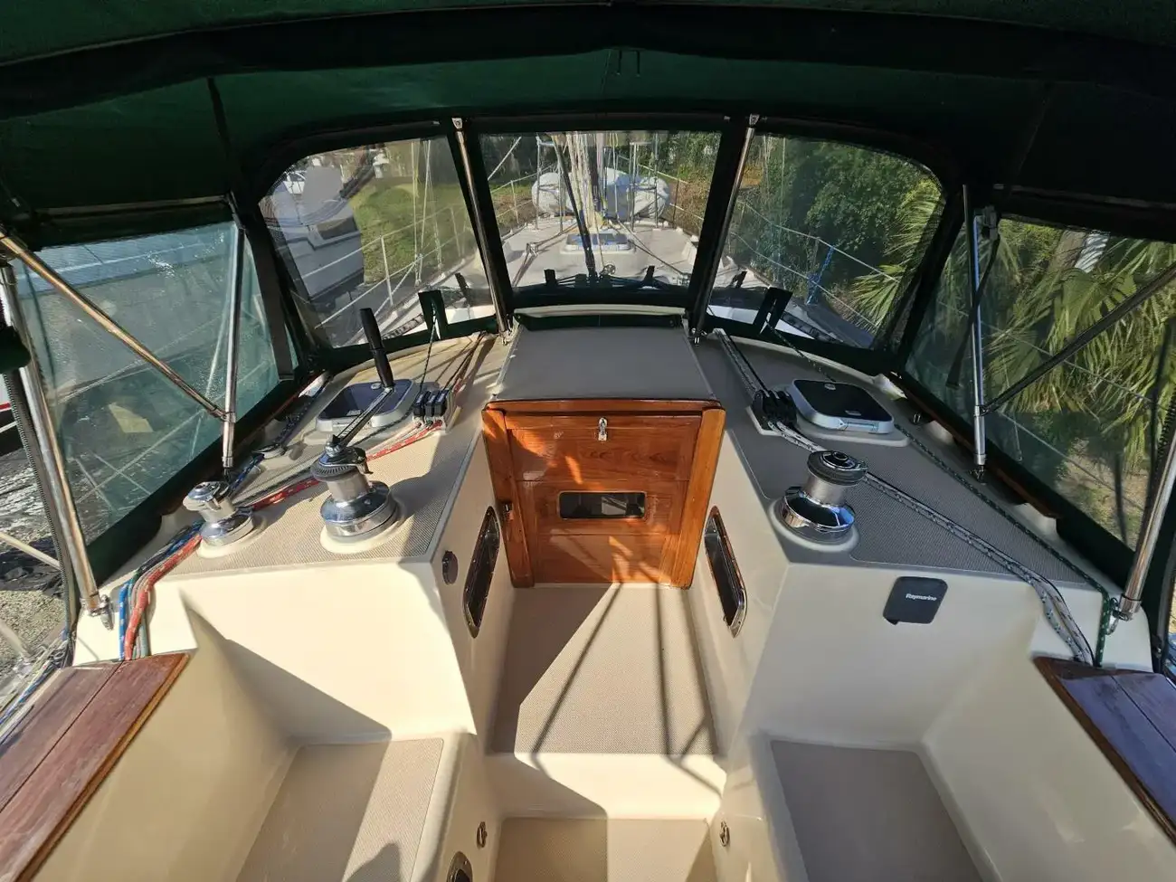 Thumbnail von Island Packet 44 Loafer's Glory II