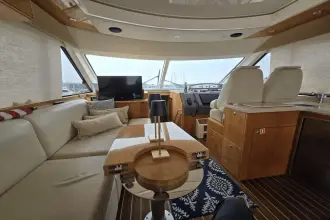 Thumbnail von Riviera 4400 Sport Yacht