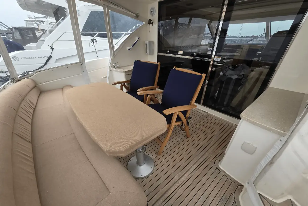 Thumbnail von Riviera 4400 Sport Yacht