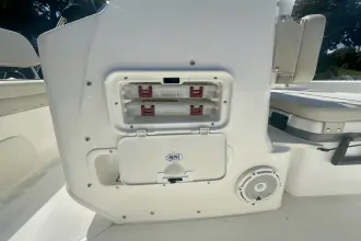 Thumbnail von Boston Whaler 170 Montauk