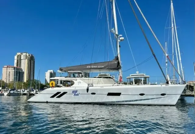 Knysna Yacht Company 500SE Hull Yeah!