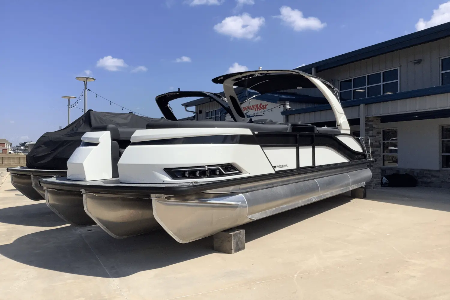 Harris Grand Mariner 250