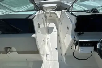 Thumbnail von Boston Whaler 240 Vantage