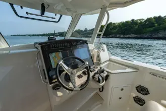 Thumbnail von Boston Whaler 350 Realm BLUE SKIES