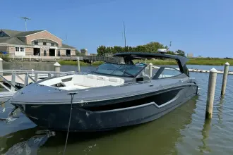 Thumbnail von Cruisers Yachts 38 GLS OB