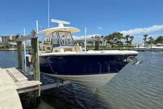 Thumbnail von Cobia 296 Center Console