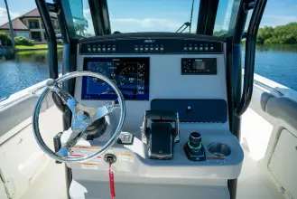 Thumbnail von Boston Whaler 280 Outrage