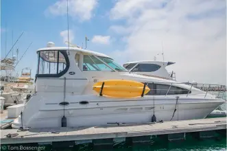Thumbnail von Sea Ray 390 Motor Yacht Be All Salty