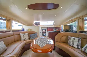 Thumbnail von Sea Ray 390 Motor Yacht Be All Salty