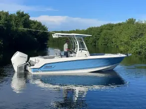 Thumbnail von Boston Whaler 230 Outrage