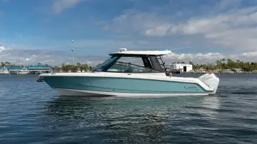 Boston Whaler 330 Vantage