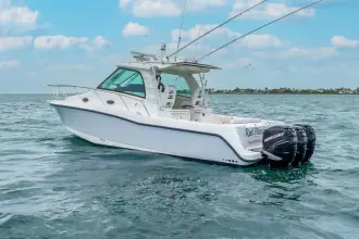 Thumbnail von Boston Whaler 345 Conquest REEL BLESSING