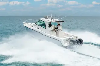 Thumbnail von Boston Whaler 345 Conquest REEL BLESSING