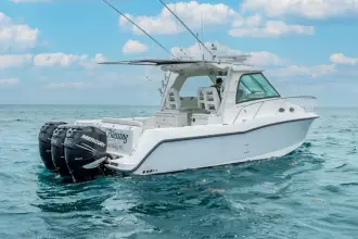 Thumbnail von Boston Whaler 345 Conquest REEL BLESSING